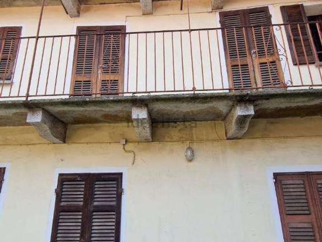 Villetta bifamiliare in vendita di 100 m² in Via Omegna