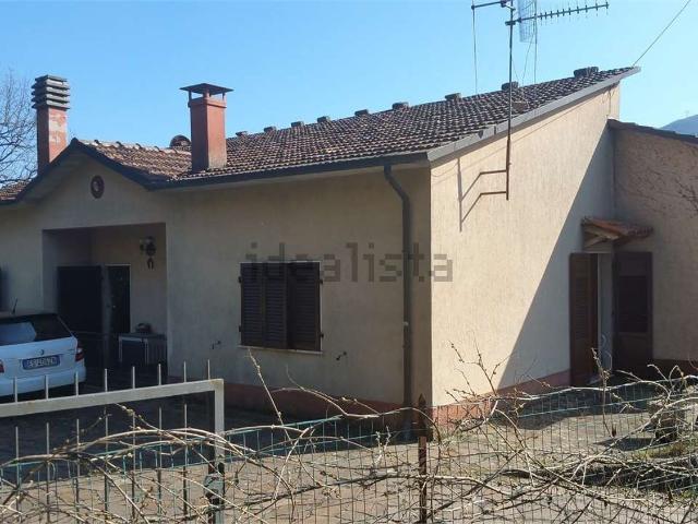 Villetta bifamiliare in vendita di 100 m² in Via Provinciale