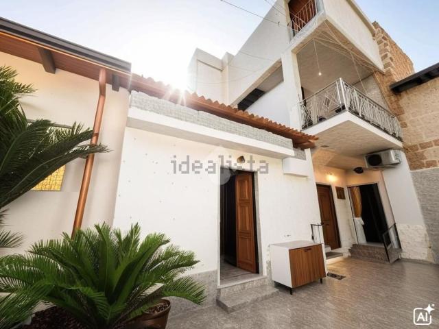 Villetta bifamiliare in vendita di 100 m² in Via San Lucia, 27