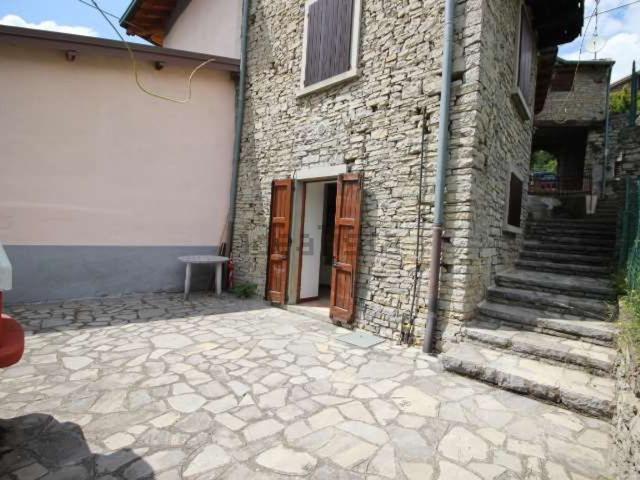 Villetta bifamiliare in vendita di 100 m²