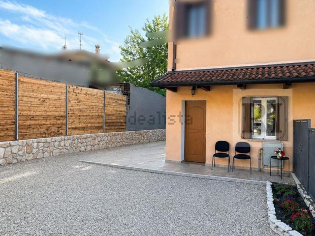 Villetta bifamiliare in vendita di 100 m²