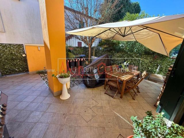 Villetta bifamiliare in vendita di 100 m²