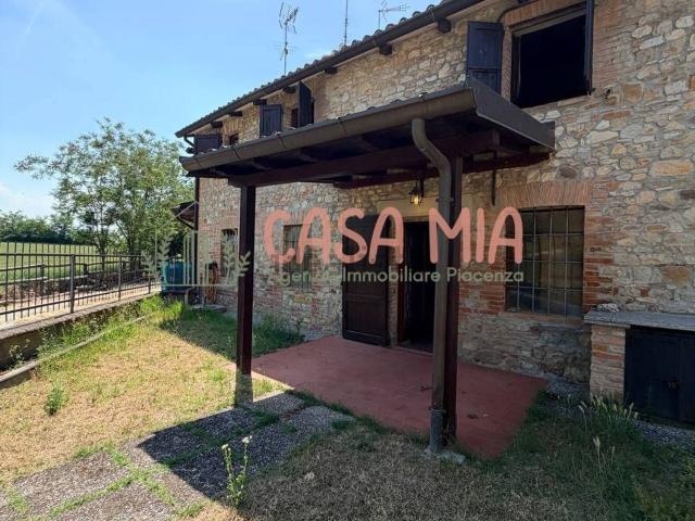 Villetta bifamiliare in vendita di 102 m² in Strada Case Riglio