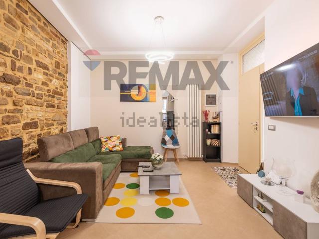 Villetta bifamiliare in vendita di 102 m² in Via Cavalieri, 4