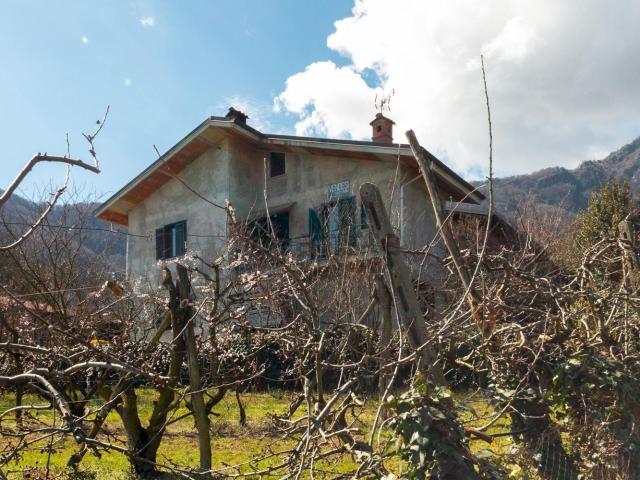 Villetta bifamiliare in vendita di 102 m² in Via Dagatti, 23