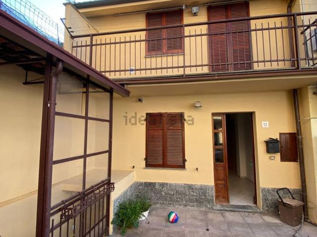 Villetta bifamiliare in vendita di 102 m² in Via Giuseppe Mazzini, 13