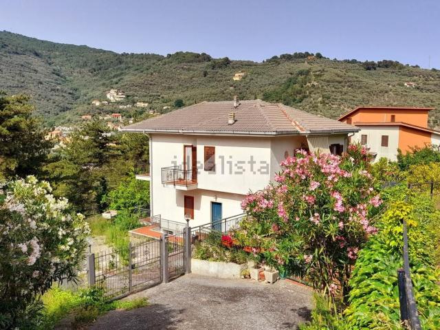 Villetta bifamiliare in vendita di 102 m²