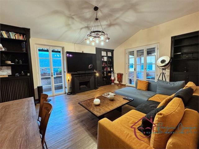 Villetta bifamiliare in vendita di 107 m² in Via Praglione, 50