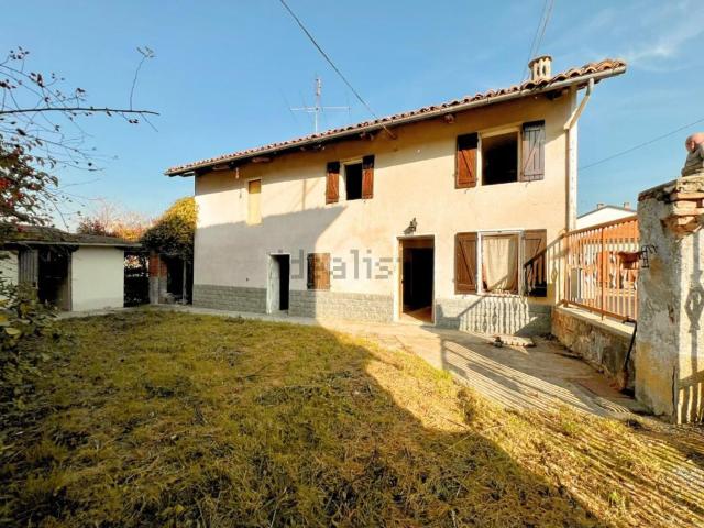 Villetta bifamiliare in vendita di 104 m² in Frazione Carboneri, 40