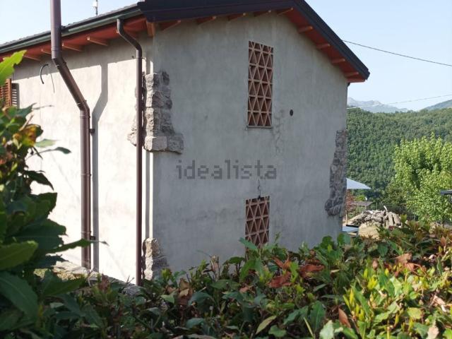 Villetta bifamiliare in vendita di 104 m² in Località Croce di Stazzana