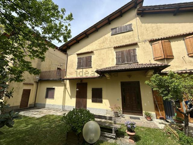 Villetta bifamiliare in vendita di 104 m² in Via Mammianese