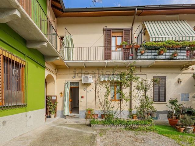 Villetta bifamiliare in vendita di 104 m² in Via Marco D&apos Agrate, 20