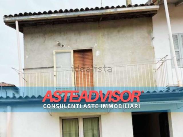 Villetta bifamiliare in vendita di 104 m² in Via Roma, 119