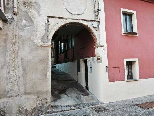 Villetta bifamiliare in vendita di 104 m² in Via Santuario d&apos Oropa, 497