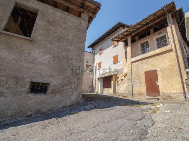 Villetta bifamiliare in vendita di 104 m² in Via Stretta