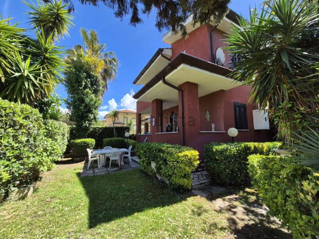 Villetta bifamiliare in vendita di 104 m²