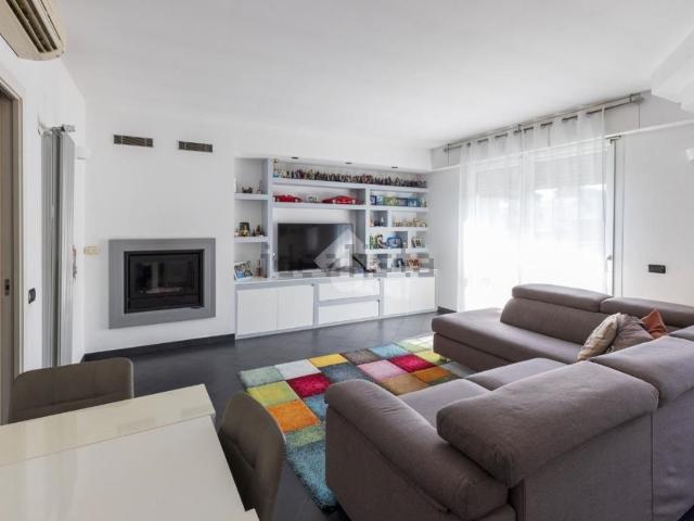 Villetta bifamiliare in vendita di 105 m² in Via Cesare Battisti, 566