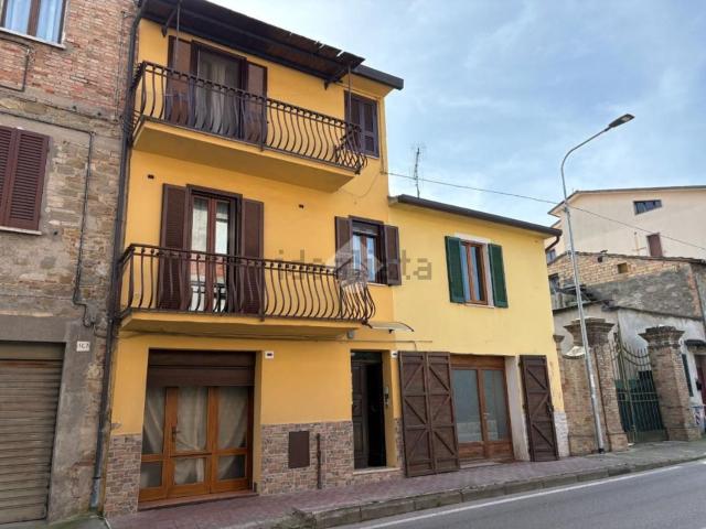 Villetta bifamiliare in vendita di 105 m² in Via delle Marmore, 163