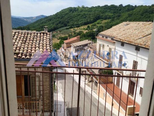 Villetta bifamiliare in vendita di 105 m² in Via Rischiaro, 5