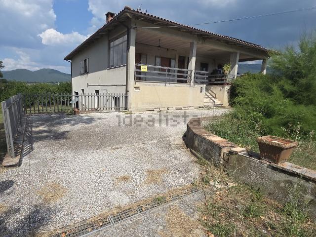 Villetta bifamiliare in vendita di 105 m² in Via Settevalli