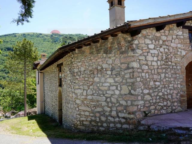 Villetta bifamiliare in vendita di 106 m² in Località Ponze
