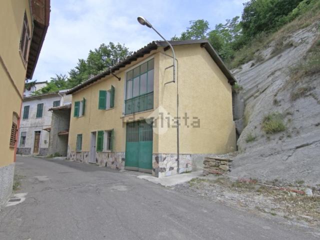 Villetta bifamiliare in vendita di 108 m² in Via 20 Settembre, 12