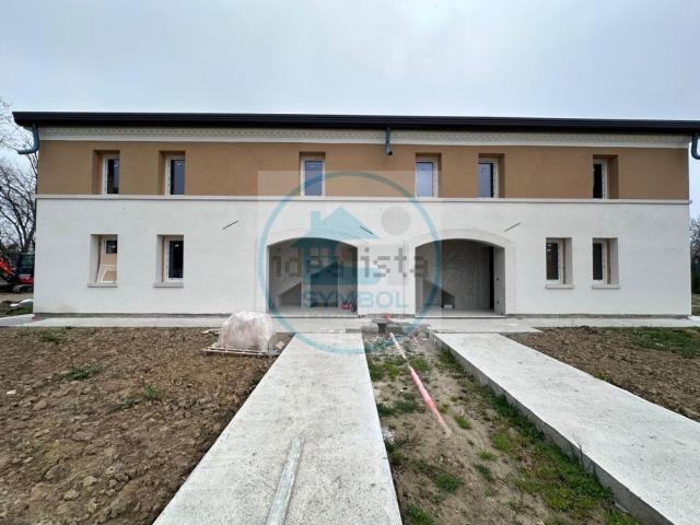 Villetta bifamiliare in vendita di 108 m² in Via Canaletto