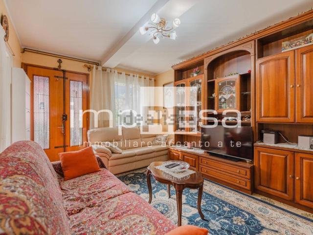 Villetta bifamiliare in vendita di 108 m² in Via Longhere