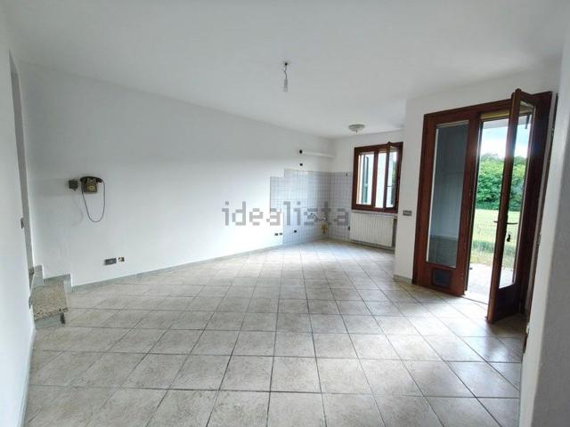 Villetta bifamiliare in vendita di 108 m² in Via Provinciale Per Ospitale