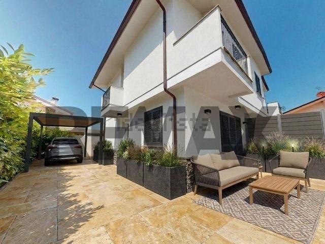 Villetta bifamiliare in vendita di 108 m² in Via San Giuseppe, 50