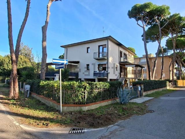 Villetta bifamiliare in vendita di 109 m² in Via del Sarago, 18