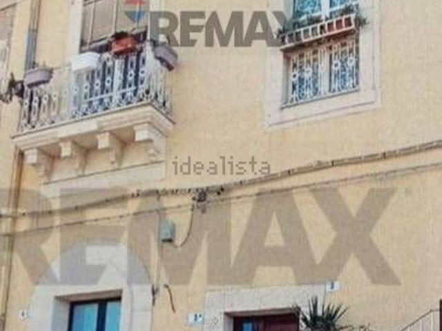 Villetta bifamiliare in vendita di 113 m² in Piazza Tenente di Fazio, 3