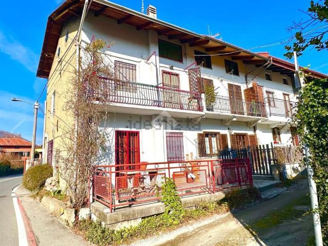 Villetta bifamiliare in vendita di 113 m² in Via Torino, 49