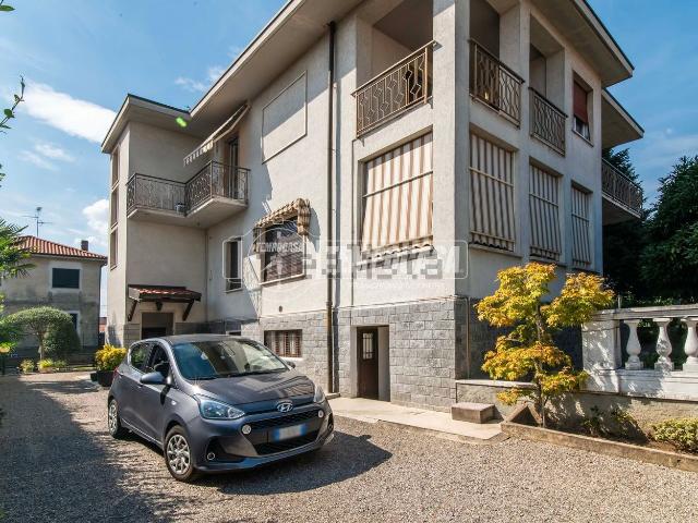 Villetta bifamiliare in vendita di 113 m² in Via Enrico Toti, 8