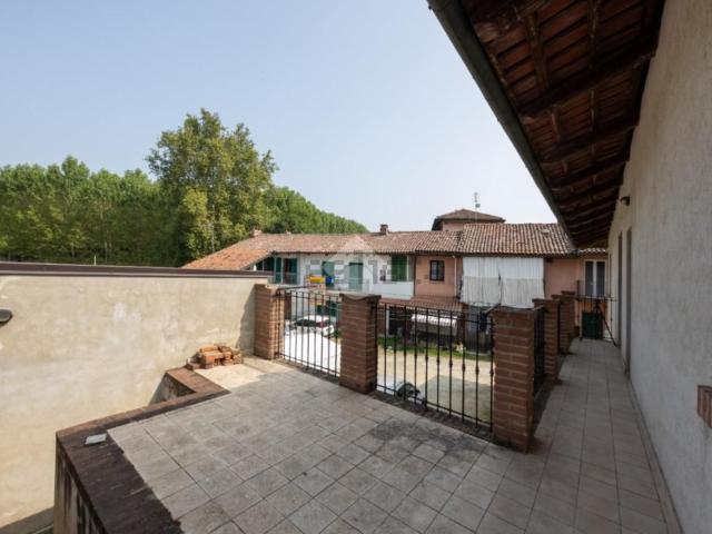 Villetta bifamiliare in vendita di 113 m² in Via Giuseppe Garibaldi, 24