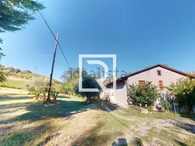 Villetta bifamiliare in vendita di 113 m² in Via Montepaolo, 3