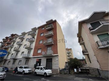 Villetta bifamiliare in vendita di 1100 m² in Via Montebello