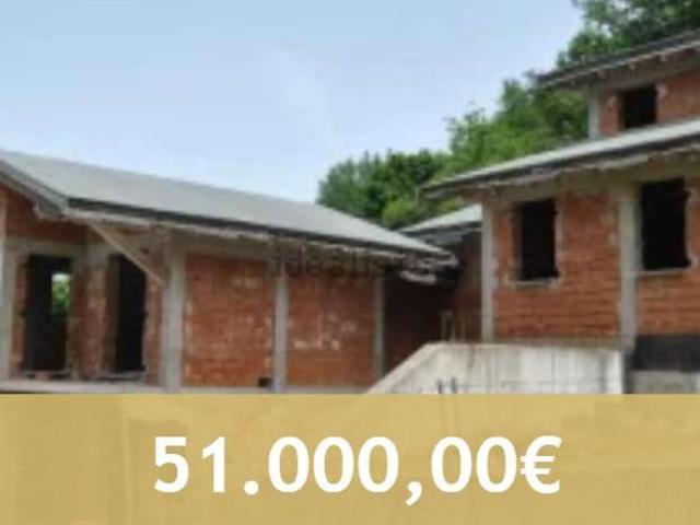 Villetta bifamiliare in vendita di 1107 m² in Via Cà Dè Marchi