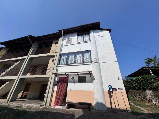 Villetta bifamiliare in vendita di 110 m² in Frazione Giorgio, 8