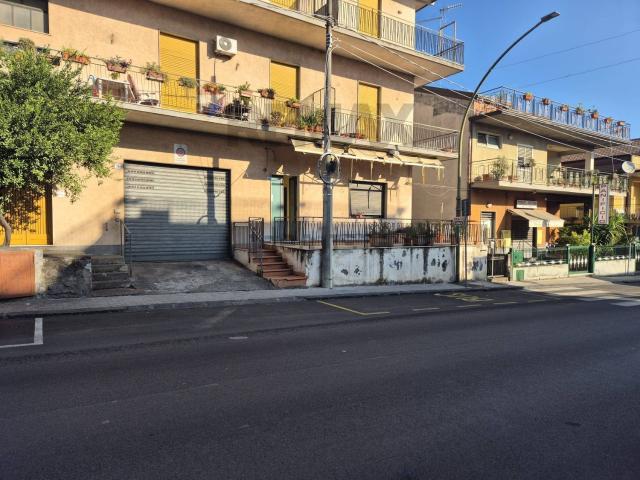 Villetta bifamiliare in vendita di 110 m² in Via Vincenzo Bellini, 96