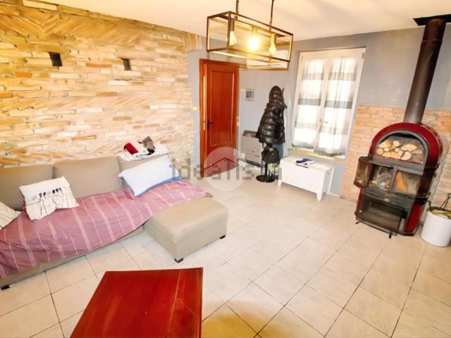 Villetta bifamiliare in vendita di 110 m² in Via Argine Sinistro del Parma, 110