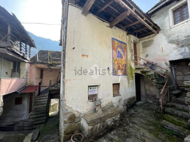 Villetta bifamiliare in vendita di 110 m² in Via Camblione