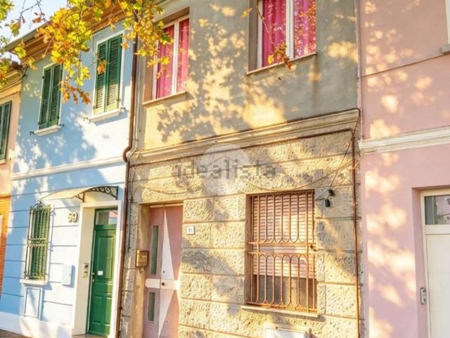 Villetta bifamiliare in vendita di 110 m² in Via Circondario Sud