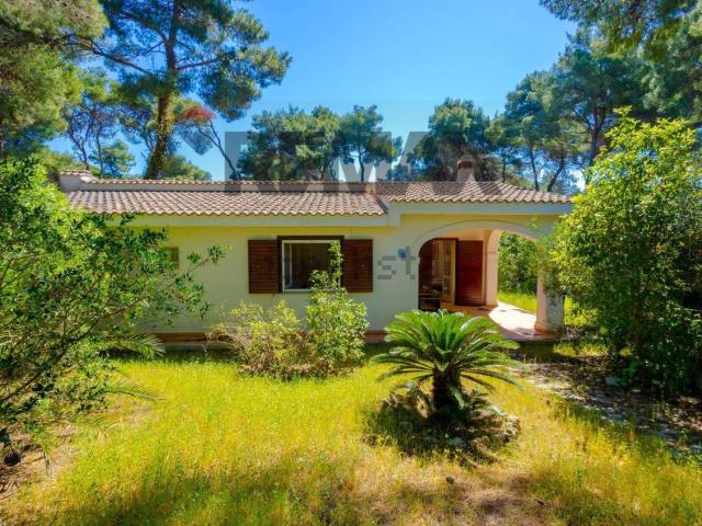Villetta bifamiliare in vendita di 110 m² in Via dei Biancospini, 18