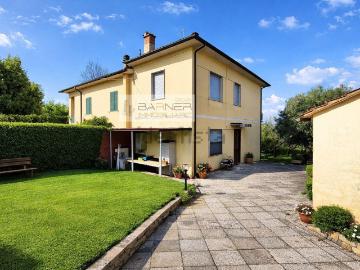 Villetta bifamiliare in vendita di 110 m² in Via del Castellare, 98