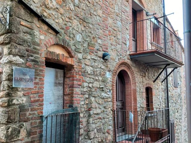 Villetta bifamiliare in vendita di 110 m² in Via delle Scuole