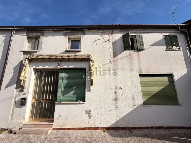 Villetta bifamiliare in vendita di 110 m² in Via Desman, 8
