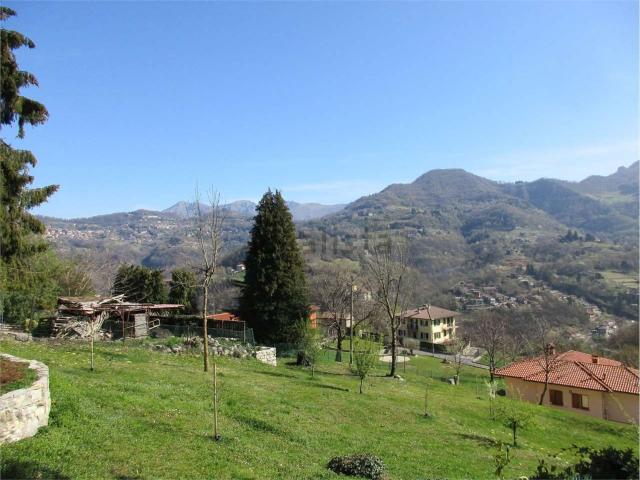 Villetta bifamiliare in vendita di 110 m² in Via Fenile