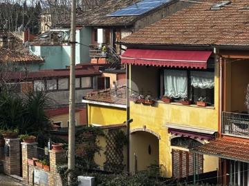 Villetta bifamiliare in vendita di 110 m² in Via Giulio Cesare, 16
