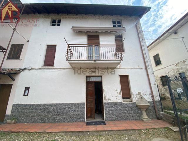 Villetta bifamiliare in vendita di 110 m² in Via Maestra